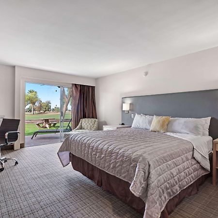 Ramada By Wyndham Holtville Buitenkant foto