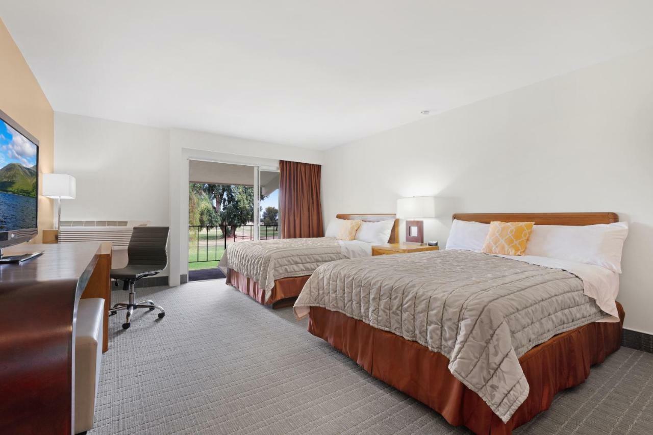 Ramada By Wyndham Holtville Buitenkant foto